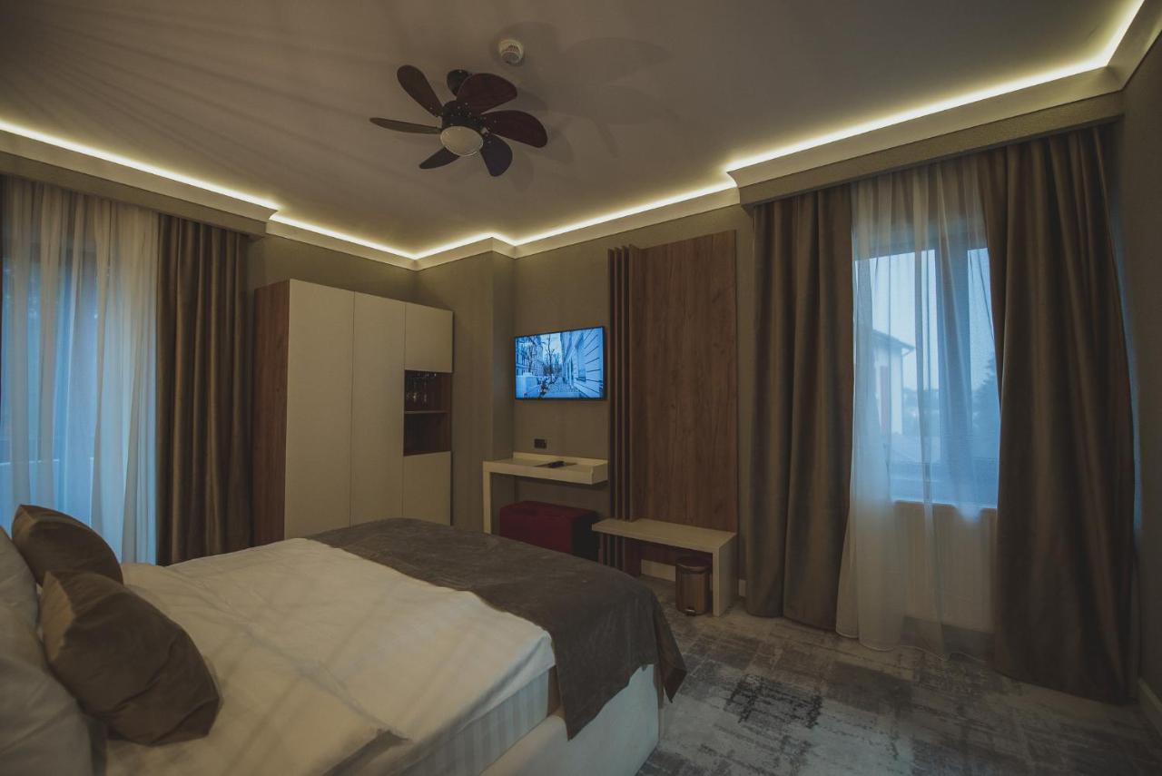 Hotel Elexus Boutique Predeal Esterno foto